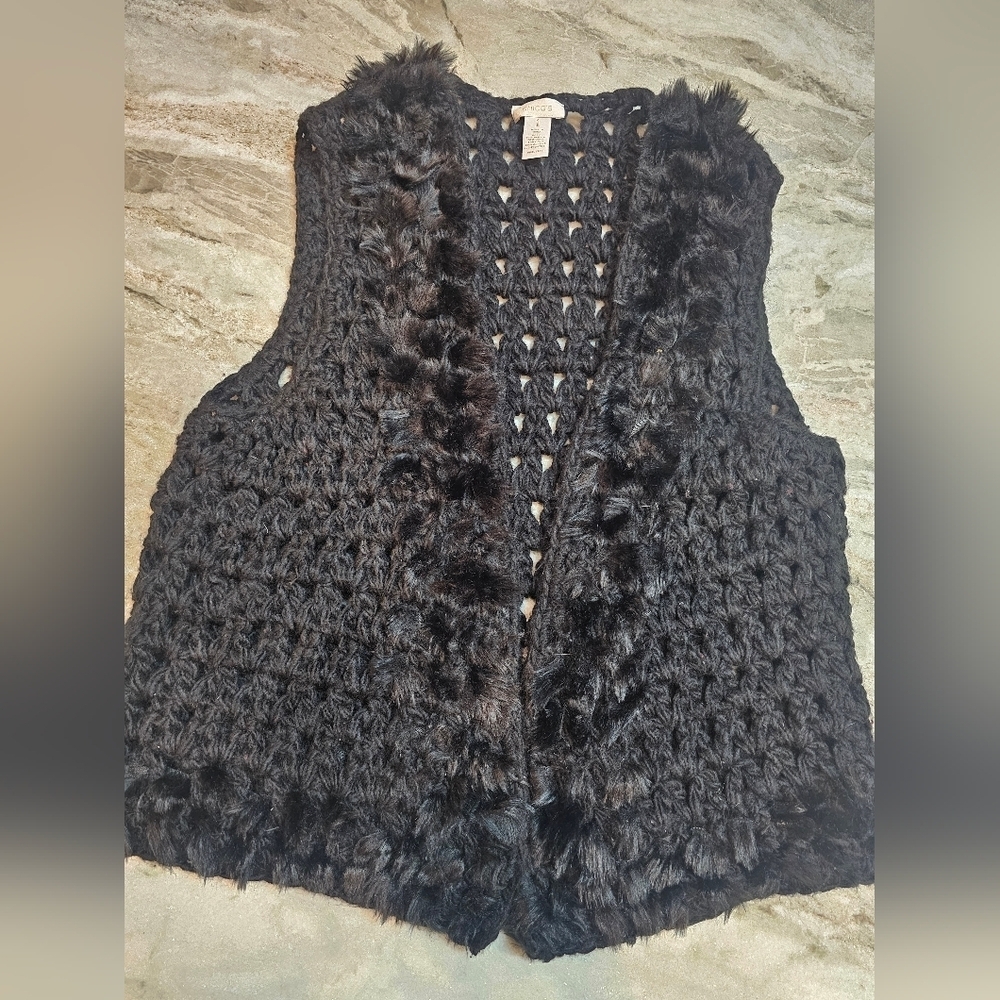 Chico’s Black Faux Fur Trim Knit Vest Size 1 Wool Blend Chunky Open Front M/L